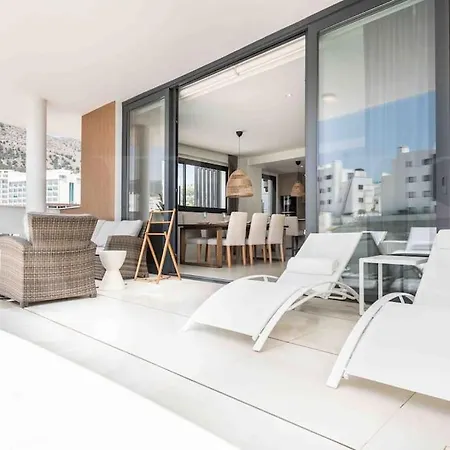 Lovely View With Private Jacuzzi & Terrace, Pool And Parking By Rems Apartment *