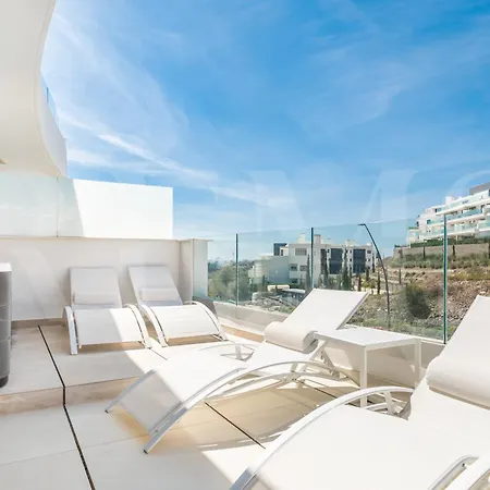 Lovely View With Private Jacuzzi & Terrace, Pool And Parking By Rems Fuengirola