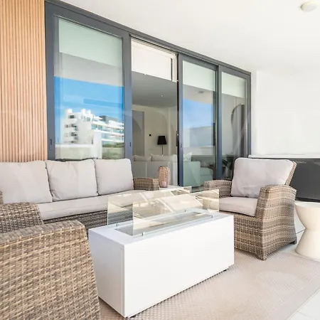 Lovely View With Private Jacuzzi & Terrace, Pool And Parking By Rems *